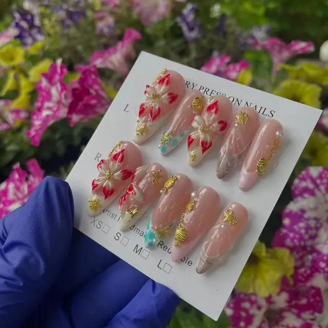 Ręcznie zdobione Press On Nails – zestaw nr 2